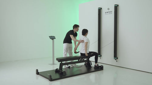 Lat Pull Down Con Braccia Estese